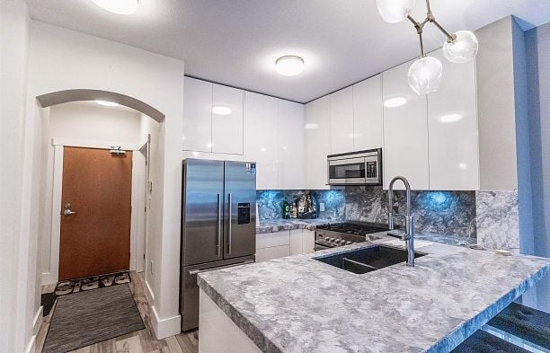 104 4883 Maclure Mews Quilchena