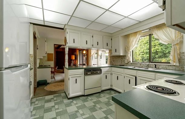 4228 Staulo Crescent University VW