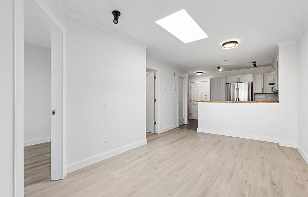 PH5 1503 W 66th Avenue S.W. Marine