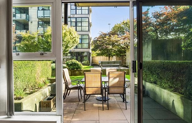 110 8988 Hudson Street Marpole