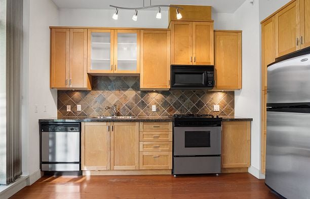 110 8988 Hudson Street Marpole