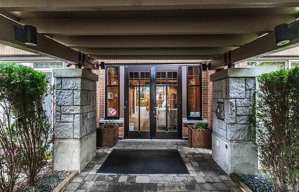 104 4883 Maclure Mews Quilchena