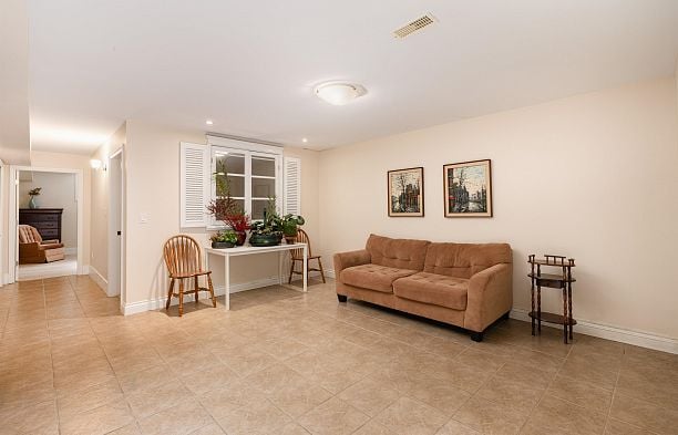 2087 W 18th Avenue Shaughnessy