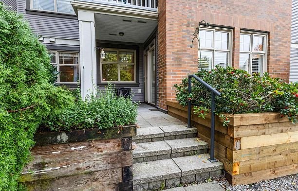 104 4883 Maclure Mews Quilchena