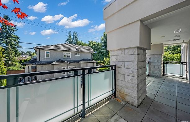 204 2089 W 43rd Avenue Kerrisdale