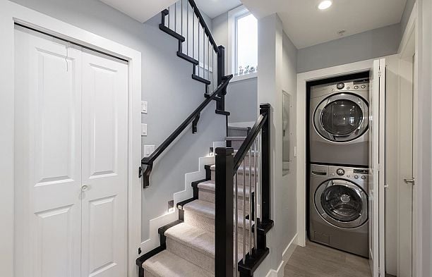 1082 E 10th Avenue Mount Pleasant VE