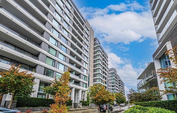 404 1688 Pullman Porter Street Mount Pleasant VE