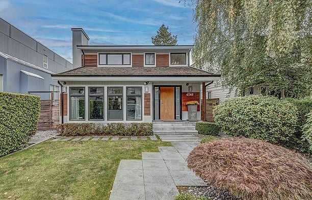 6568 Vine Street S.W. Marine