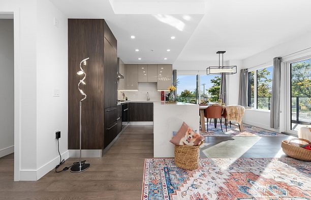 106 477 W 59th Avenue South Cambie