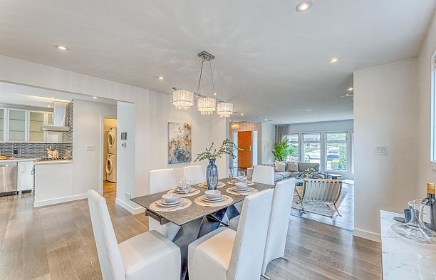 6568 Vine Street S.W. Marine