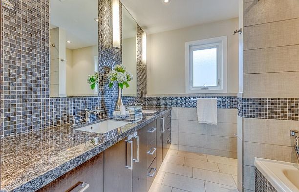 6568 Vine Street S.W. Marine