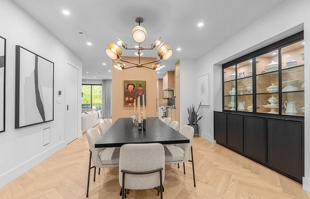 5938 Elm Street Kerrisdale