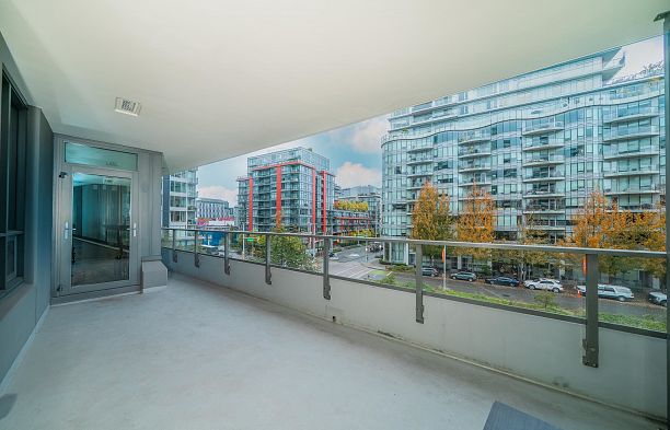 404 1688 Pullman Porter Street Mount Pleasant VE