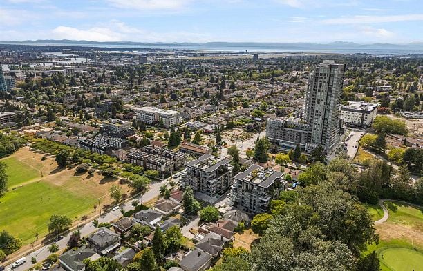 106 477 W 59th Avenue South Cambie