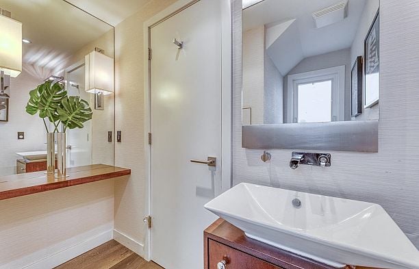 6568 Vine Street S.W. Marine