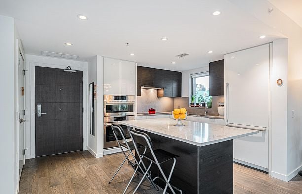 404 1688 Pullman Porter Street Mount Pleasant VE