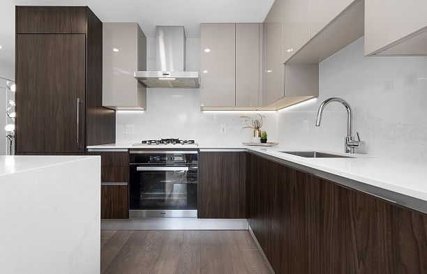 106 477 W 59th Avenue South Cambie