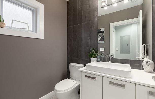 1082 E 10th Avenue Mount Pleasant VE