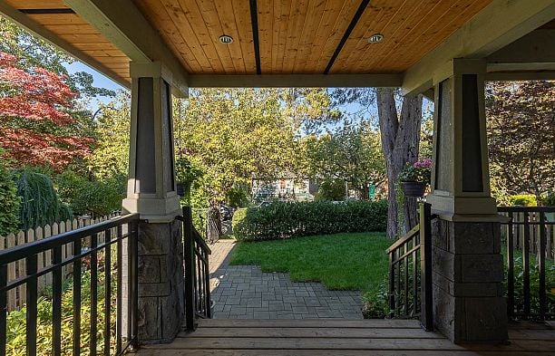 1082 E 10th Avenue Mount Pleasant VE