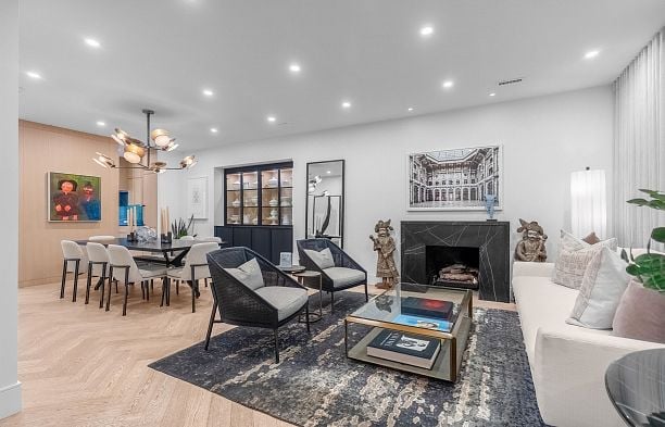 5938 Elm Street Kerrisdale