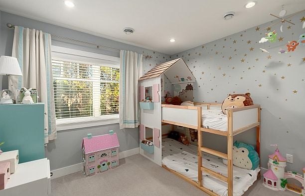 1082 E 10th Avenue Mount Pleasant VE