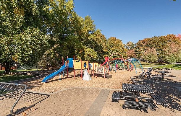 1082 E 10th Avenue Mount Pleasant VE