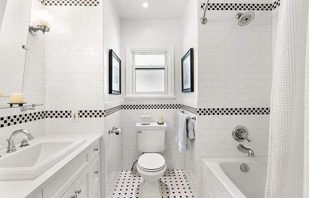 2857 W 35th Avenue MacKenzie Heights