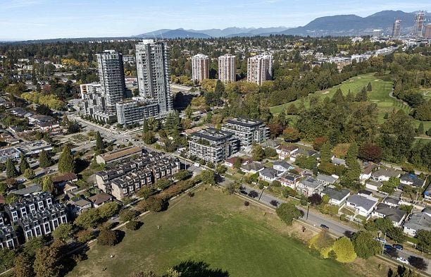 106 477 W 59th Avenue South Cambie