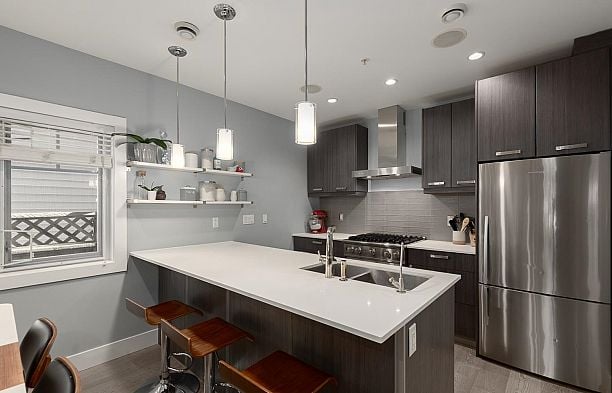 1082 E 10th Avenue Mount Pleasant VE