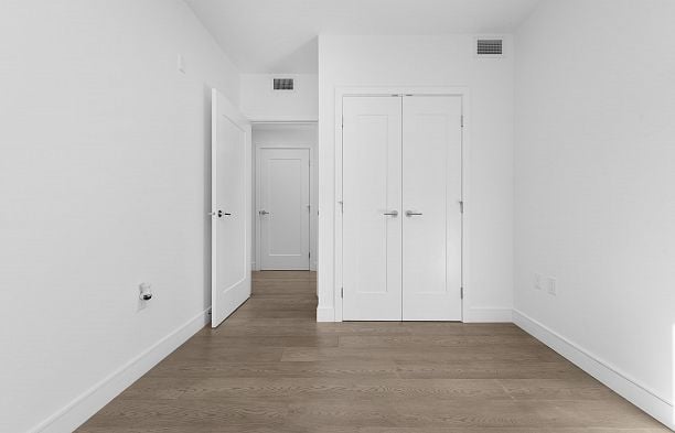 106 477 W 59th Avenue South Cambie