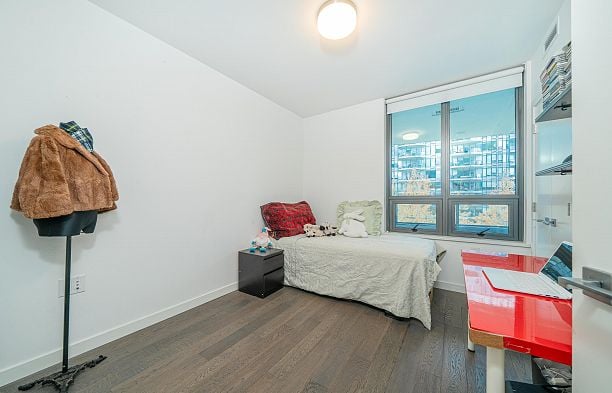 404 1688 Pullman Porter Street Mount Pleasant VE