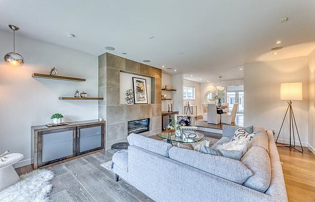 6568 Vine Street S.W. Marine