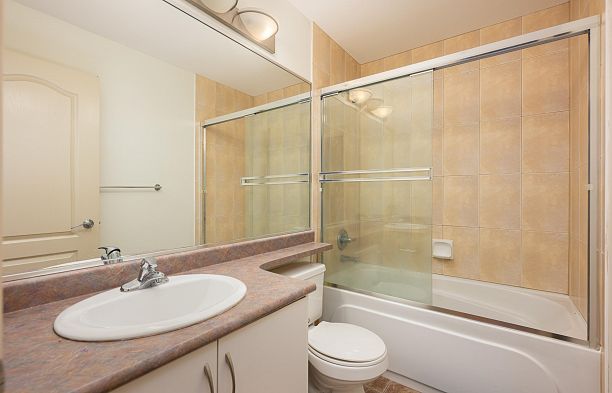 7949 Montcalm Street Marpole