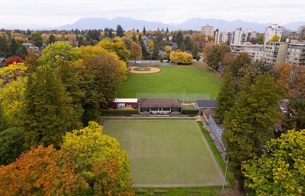 5938 Elm Street Kerrisdale