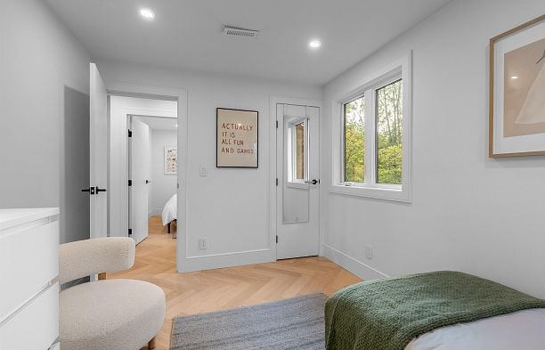 5938 Elm Street Kerrisdale