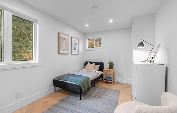 5938 Elm Street Kerrisdale