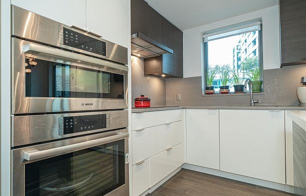 404 1688 Pullman Porter Street Mount Pleasant VE