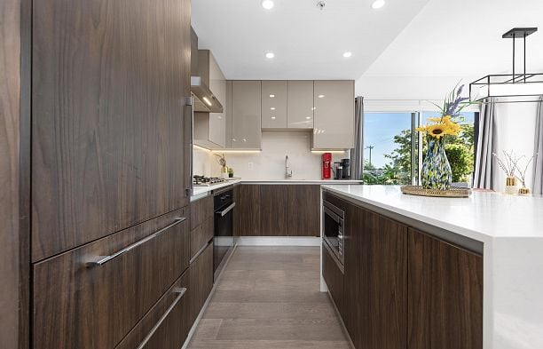 106 477 W 59th Avenue South Cambie