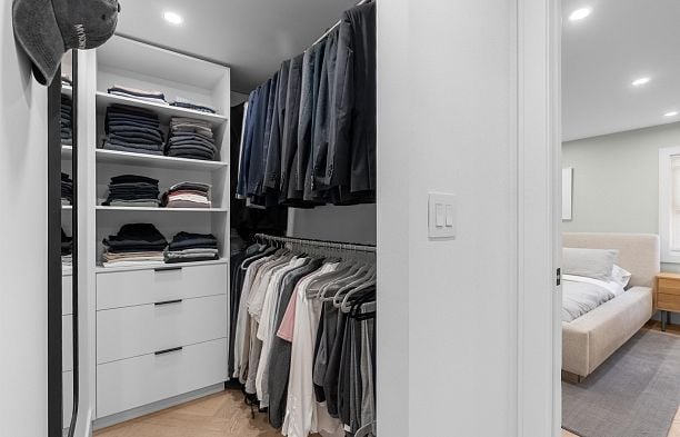 5938 Elm Street Kerrisdale