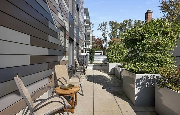 106 477 W 59th Avenue South Cambie