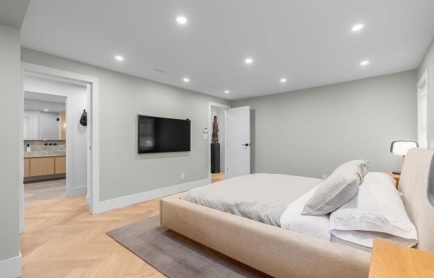 5938 Elm Street Kerrisdale