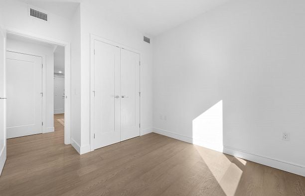 106 477 W 59th Avenue South Cambie