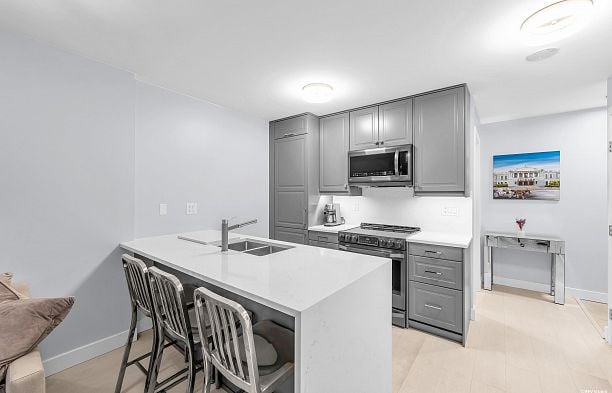 410 909 Mainland Street Yaletown