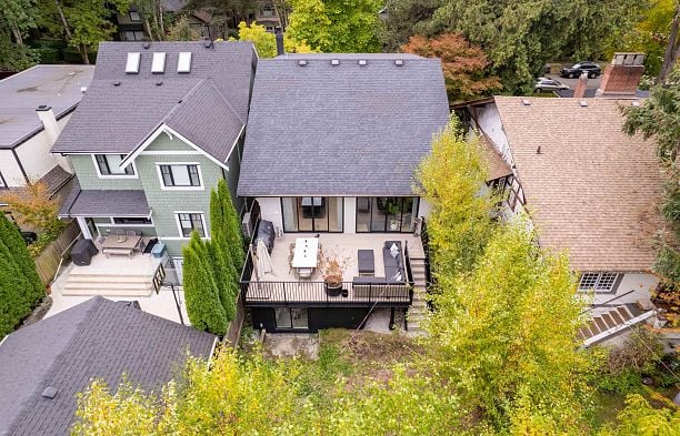 5938 Elm Street Kerrisdale