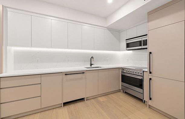 2438 W 49th Avenue S.W. Marine