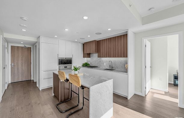 1504 7418 Paulson Street South Cambie