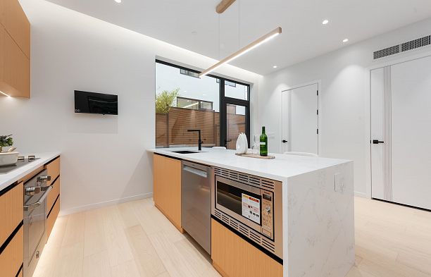 2 1595 W 66th Avenue S.W. Marine