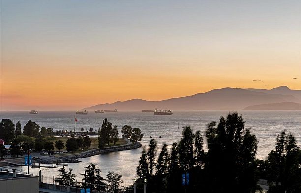 1401 907 Beach Avenue Yaletown