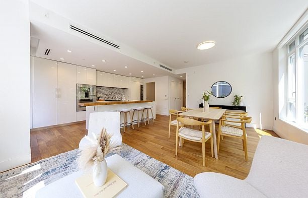 206 7428 Alberta Street South Cambie