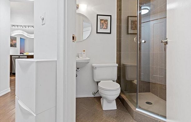 1401 907 Beach Avenue Yaletown